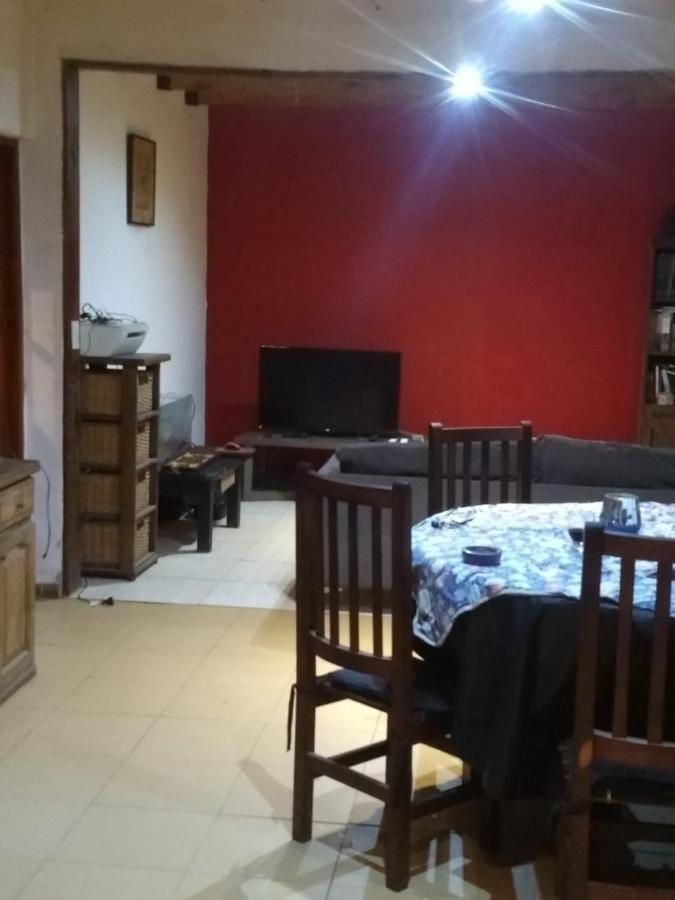 Luis'S House Ezeiza Airport Hotel Monte Grande Exterior foto